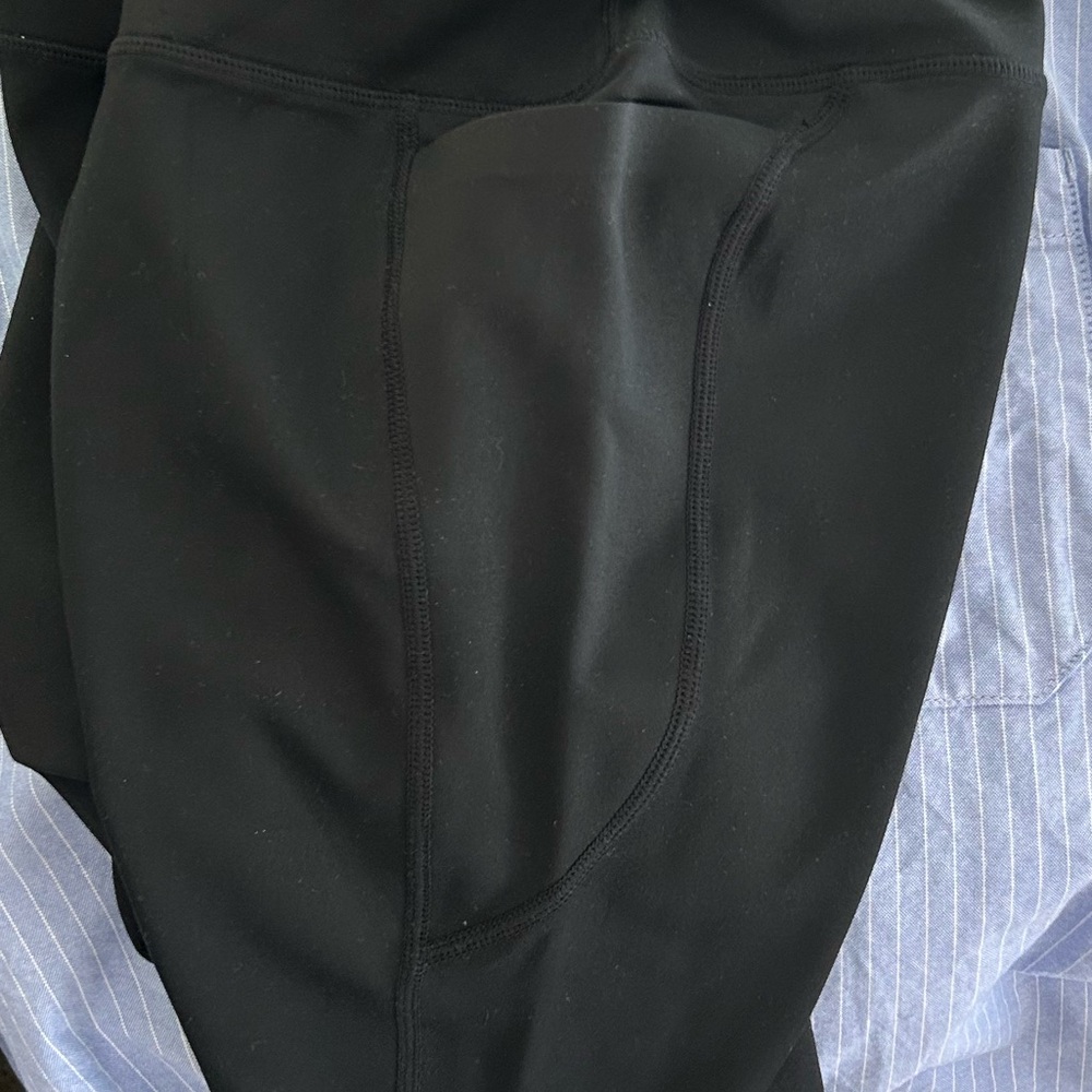 CSB Activeluxe Sculpt Pocket Legging in Black. Women's Large - Picture 8 of 8